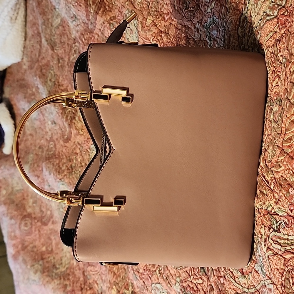 Purse - Picture 4 of 7